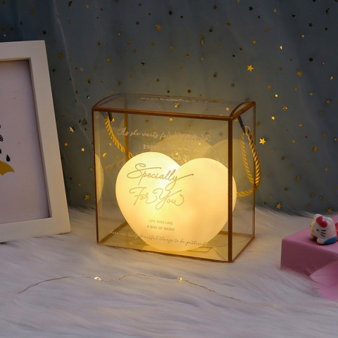 Đèn ngủ mini trái tim hộp quà trong suốt