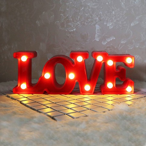 Đèn Led trang trí chữ Love