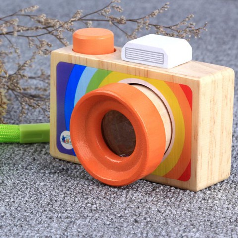 Máy ảnh đồ chơi cầm tay cho bé bằng gỗ