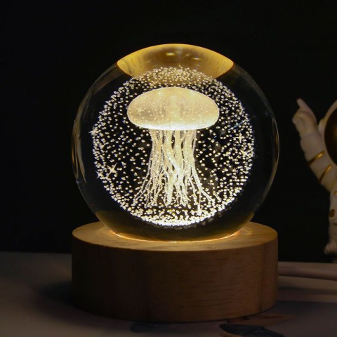 Đèn quả cầu pha lê 3D đế gỗ 8cm - sứa biển