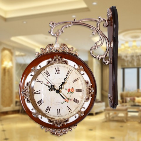 Đồng hồ treo tường phong cách cổ điển