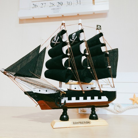 Mô hình thuyền hải tặc 20cm