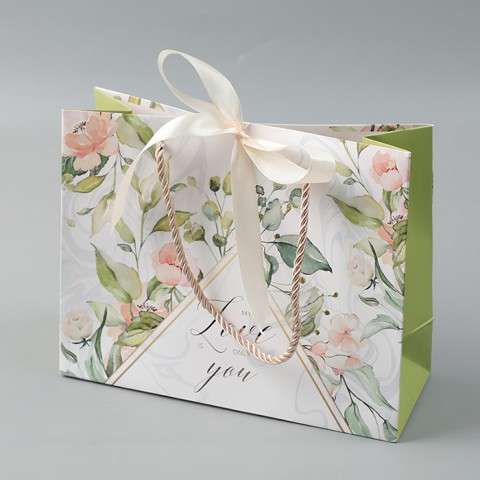 Túi đựng quà hoa hình chữ nhật nằm bằng giấy