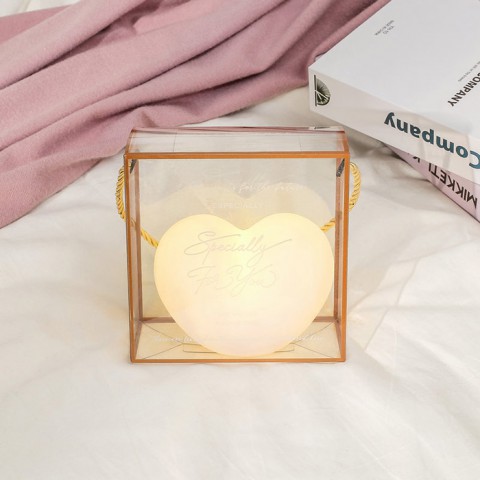 Đèn ngủ mini trái tim hộp quà trong suốt